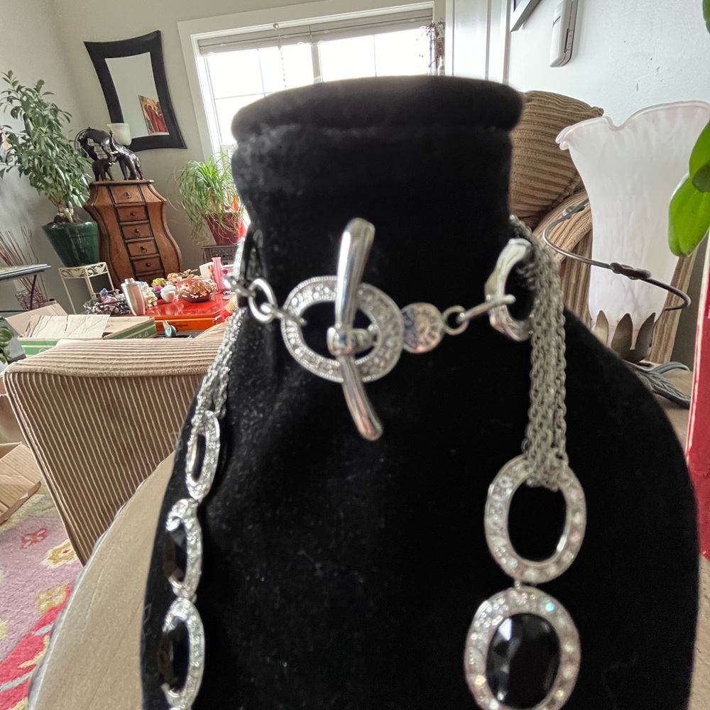 Vintage Monet Sapphire Rhinestone Oval Necklace 
Stamped Monet Hang Tag 
POOS